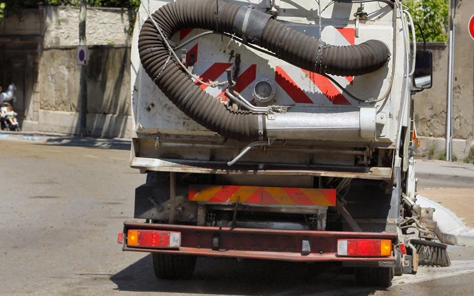 camion pompage assainissement Bondy